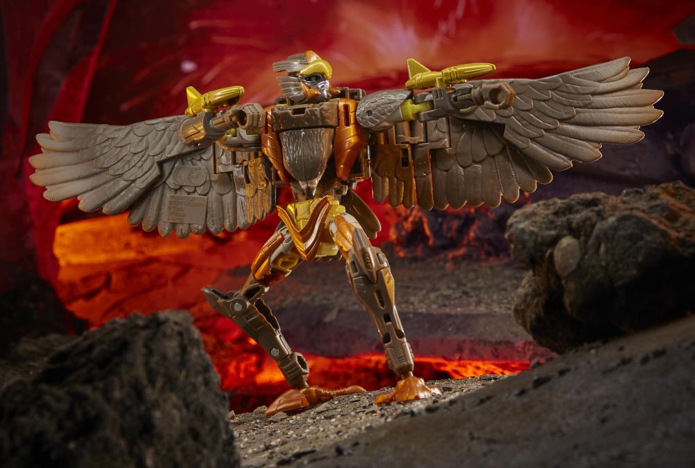 Transformers War for Cybertron: Kingdom Deluxe Airazor Gallery Image 5