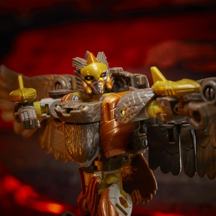 Transformers War for Cybertron: Kingdom Deluxe Airazor Gallery Image 7