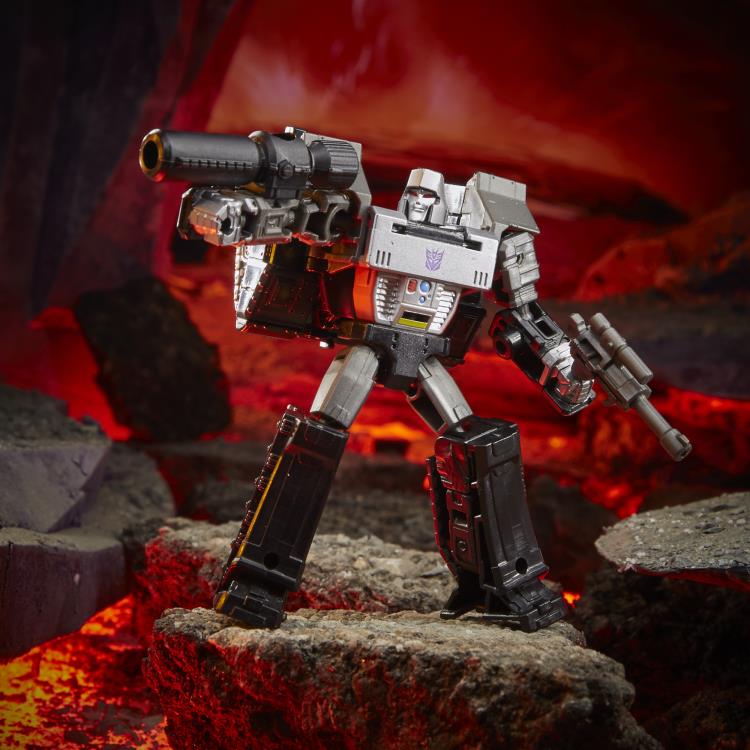 Transformers War for Cybertron: Kingdom Core Megatron Gallery Image 5