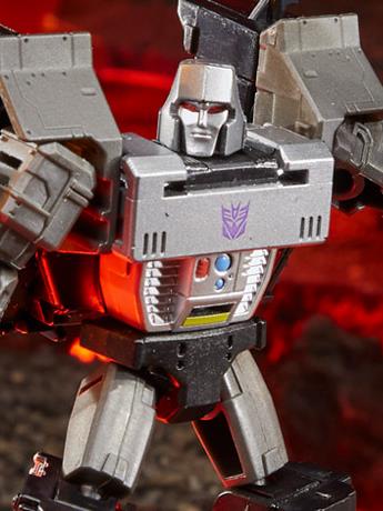Transformers War for Cybertron: Kingdom Core Megatron Gallery Image 2