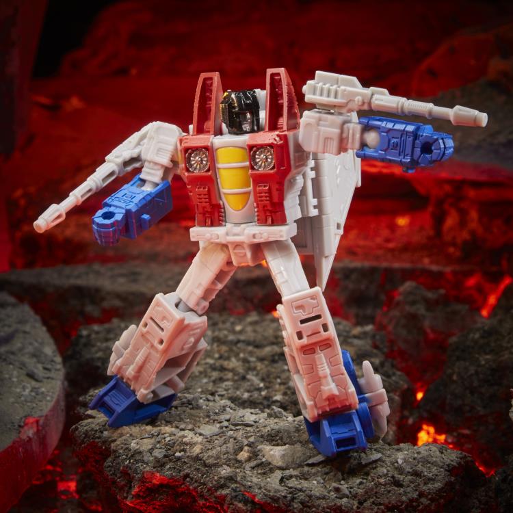 Transformers War for Cybertron: Kingdom Core Starscream Gallery Image 4