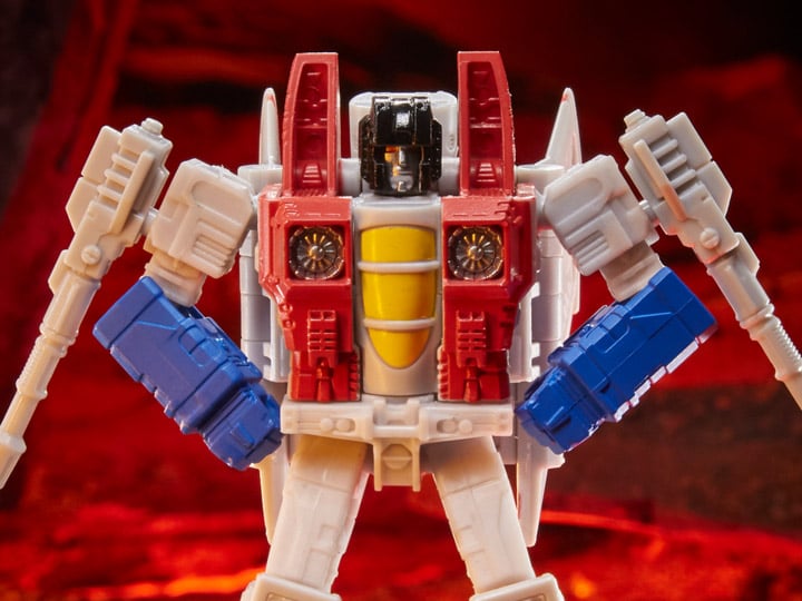 Transformers War for Cybertron: Kingdom Core Starscream Gallery Image 1