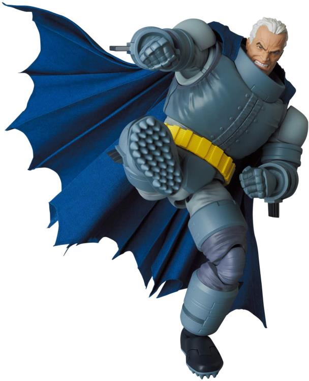 Batman: The Dark Knight Returns MAFEX No.146 Armored Batman Action Figure Gallery Image 7