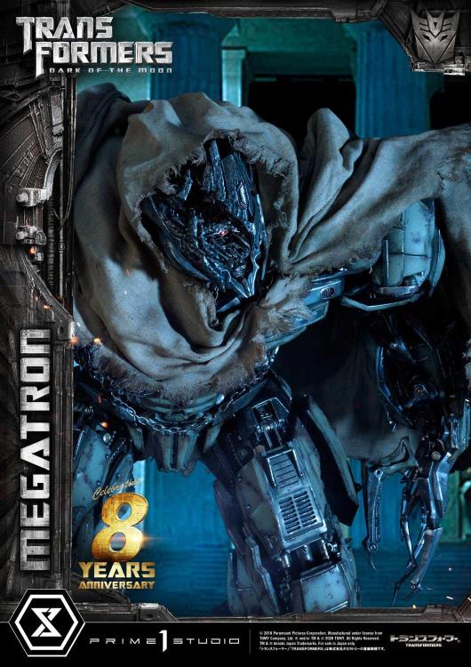 Transformers: Dark of the Moon Museum Masterline Megatron (Exclusive Ver.) Statue Gallery Image 11