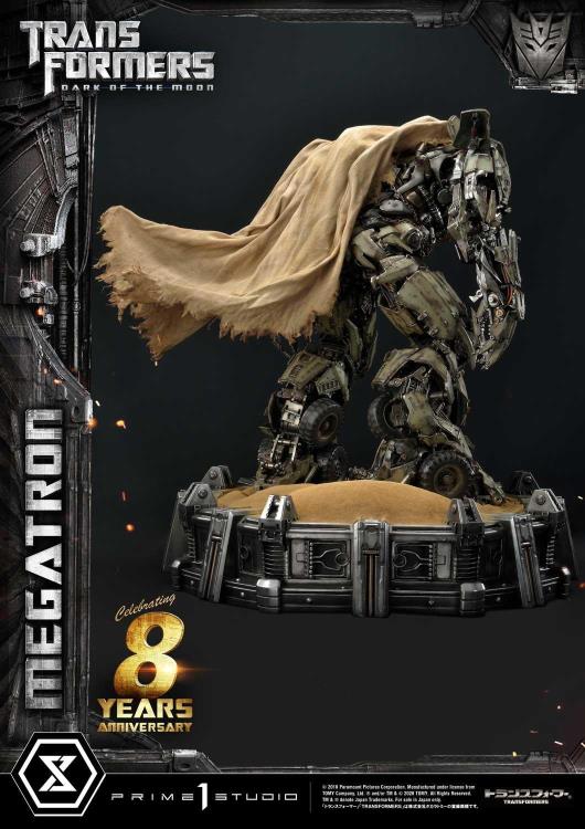 Transformers: Dark of the Moon Museum Masterline Megatron (Exclusive Ver.) Statue Gallery Image 14