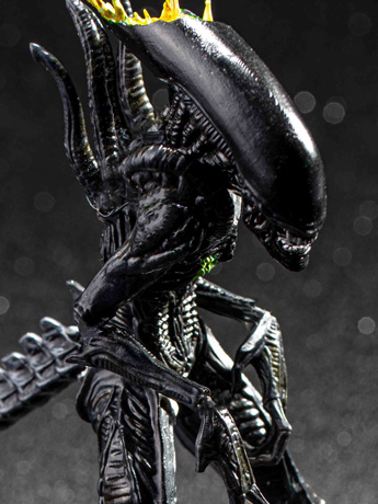 Alien vs. Predator Blowout Alien Warrior 1:18 Scale PX Previews Exclusive Action Figure Gallery Image 2