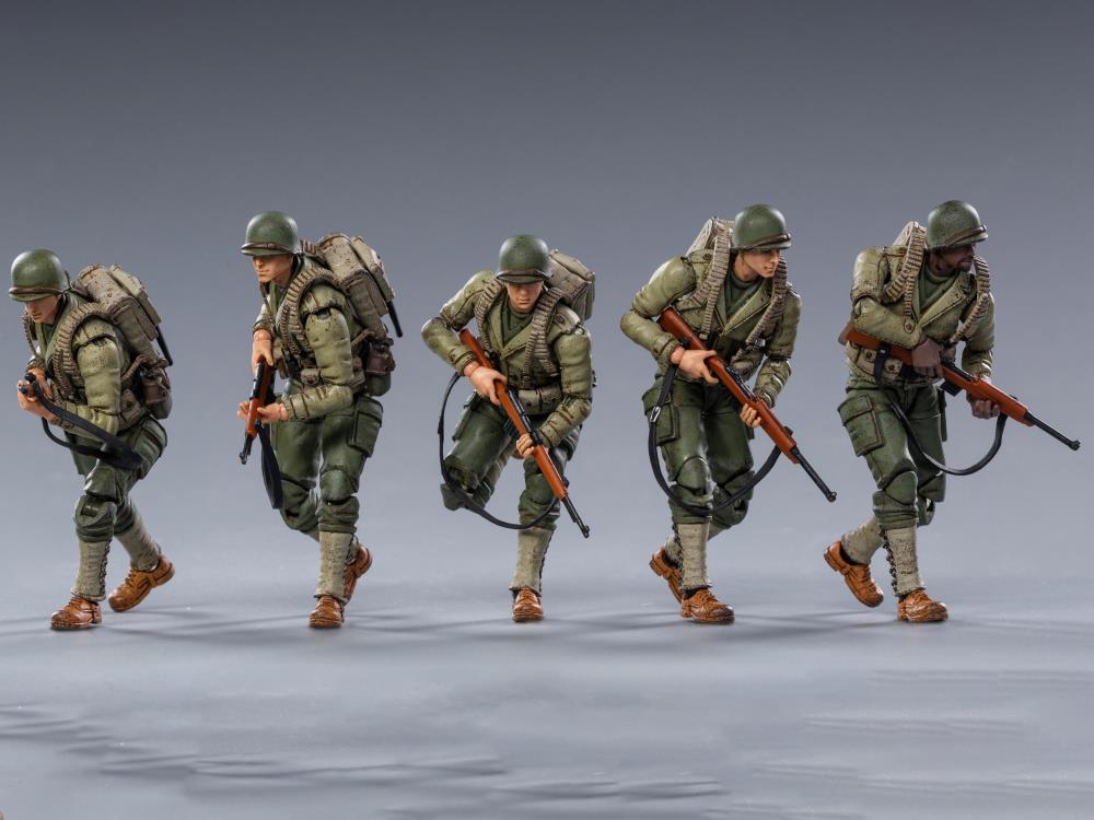 WWII US Army 1/18 Scale Figures Five-Pack Gallery Image 5