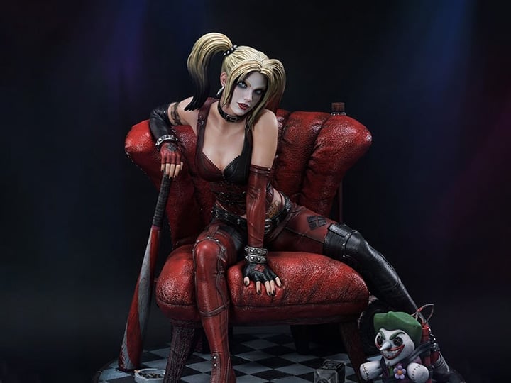 Batman: Arkham City Museum Masterline Harley Quinn Deluxe 1/3
