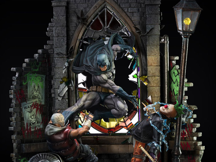 DC Comics HQS Plus Batman 1/6 Scale Limited Edition Statue Gallery Image 1