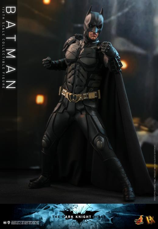 The Dark Knight Rises DX19 Batman 1/6 Scale Collectible Figure (Reissue) Gallery Image 4