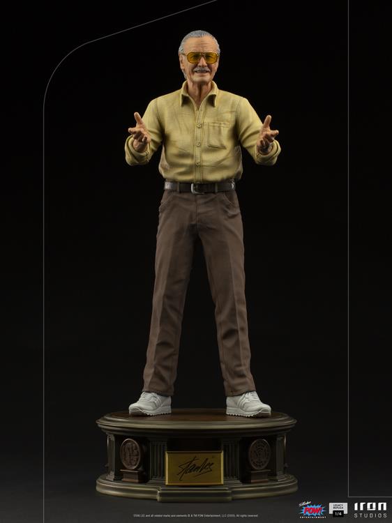 Stan Lee Legacy Replica 1/4 Scale Limited Edition Statue Gallery Image 7