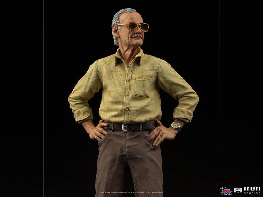 Stan Lee Legacy Replica 1/4 Scale Limited Edition Statue Gallery Image 12