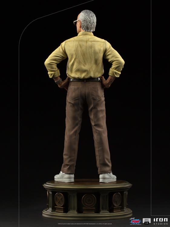 Stan Lee Legacy Replica 1/4 Scale Limited Edition Statue Gallery Image 6