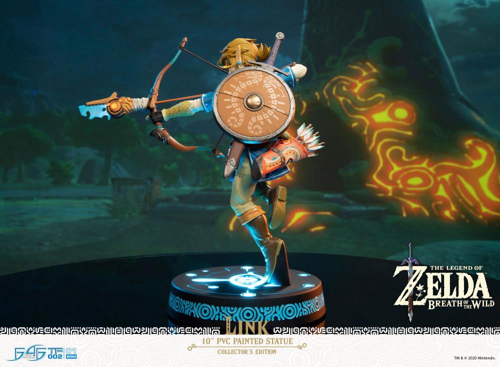 The Legend of Zelda: Breath of the Wild Link Statue Collector's Edition Gallery Image 5
