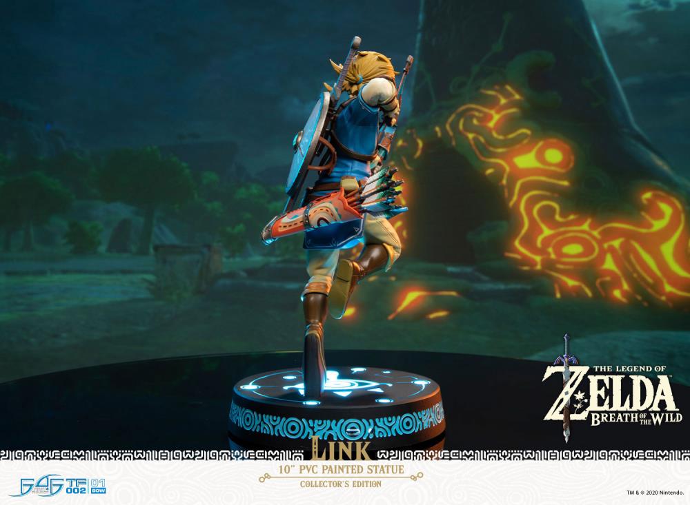 The Legend of Zelda: Breath of the Wild Link Statue Collector's Edition Gallery Image 7
