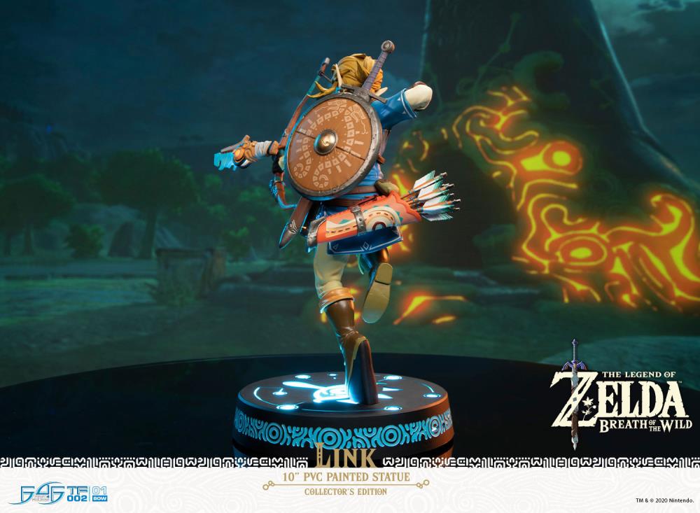 The Legend of Zelda: Breath of the Wild Link Statue Collector's Edition Gallery Image 6