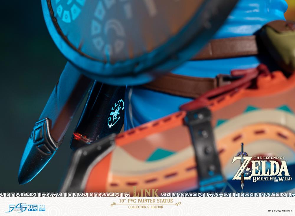 The Legend of Zelda: Breath of the Wild Link Statue Collector's Edition Gallery Image 18