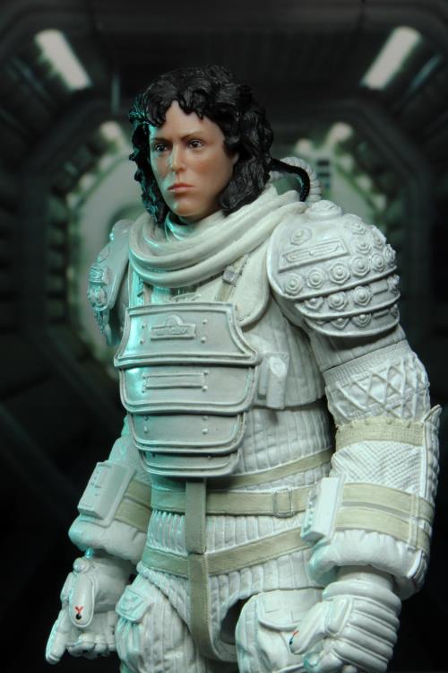 Alien 40th Anniversary Series 16 Set of 3 Figures Gallery Image 5