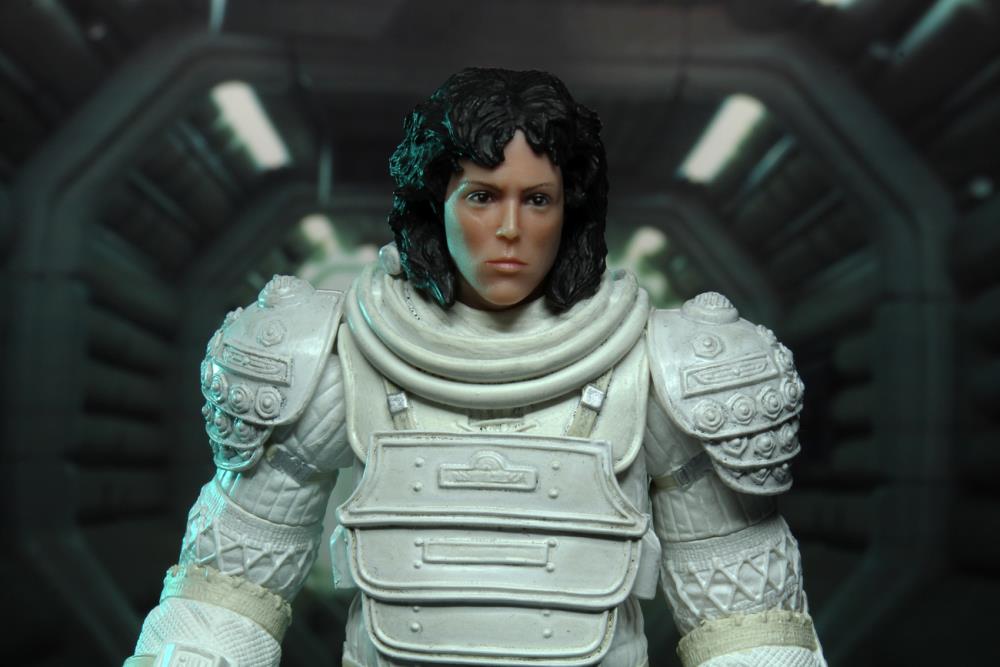 Alien 40th Anniversary Series 16 Set of 3 Figures Gallery Image 4