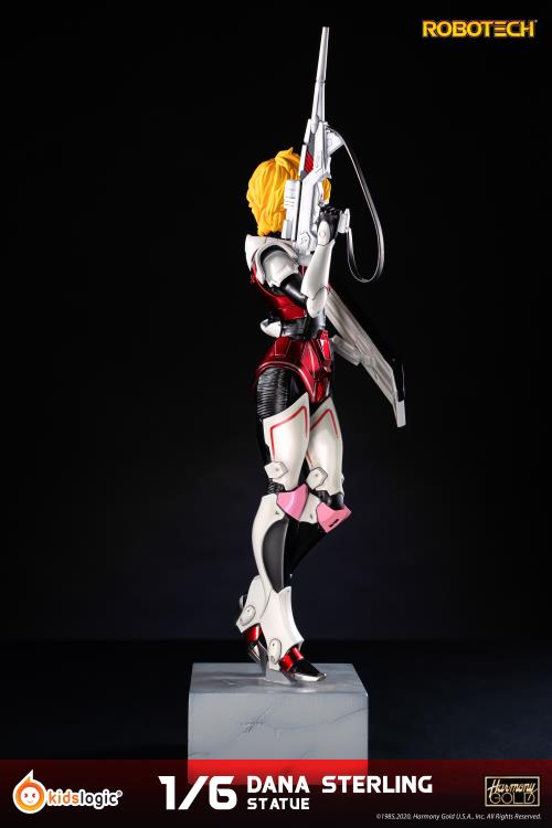 Robotech ST17 Dana Sterling 1/6 Scale Limited Edition Statue Gallery Image 4