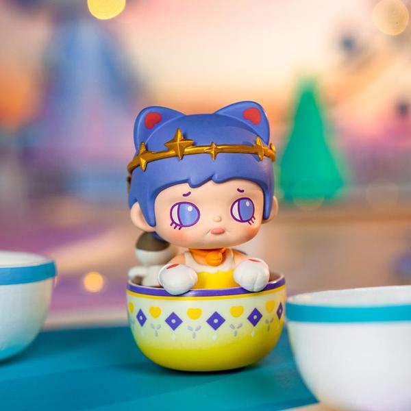 Yoola Amusement Park Box of 12 Figures Gallery Image 3