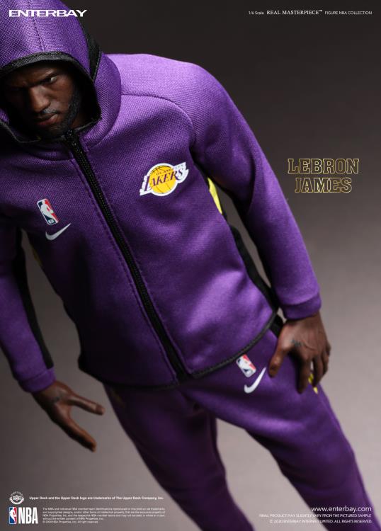 NBA Real Masterpiece LeBron James (Lakers Home) 1/6 Scale Figure Gallery Image 7