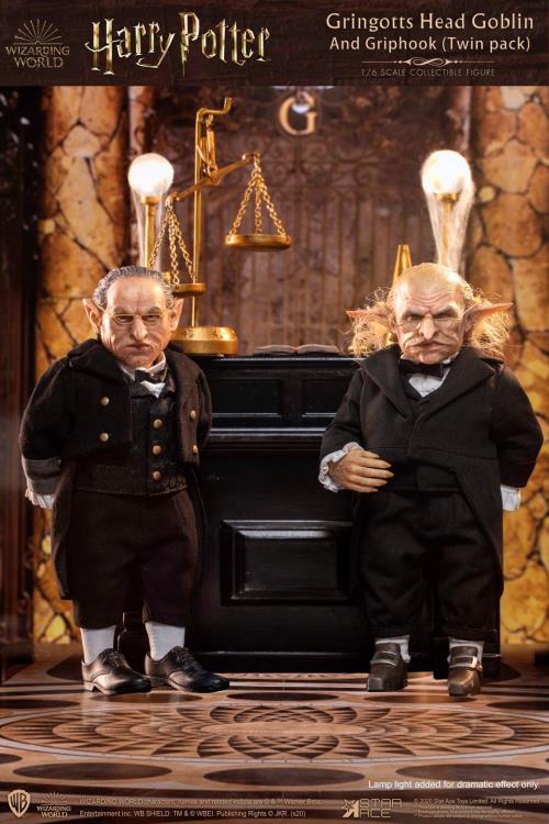 Harry Potter and the Sorcerer's Stone Gringotts Head Goblin & Griphook 1/6 Scale Figure Set Gallery Image 3