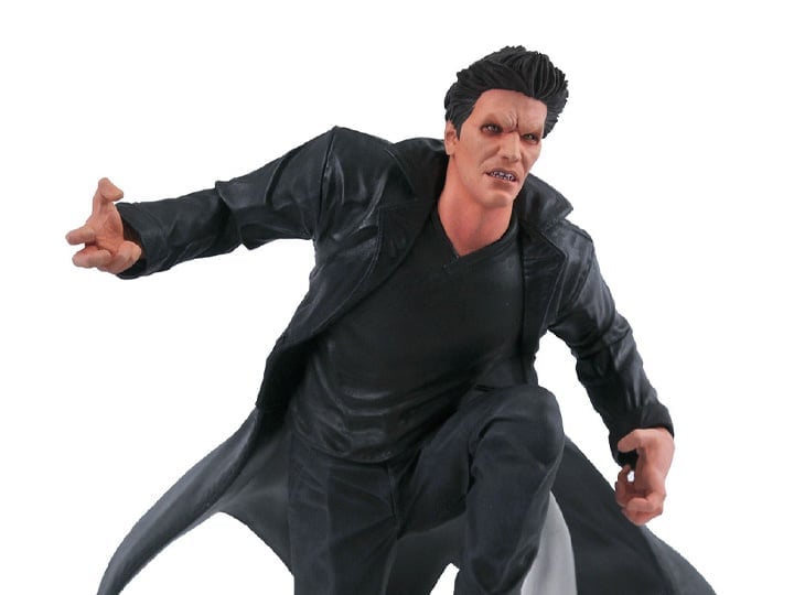 Buffy the Vampire Slayer Gallery Angel Figure Gallery Image 1