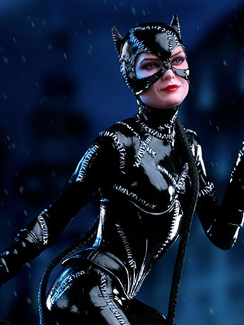 Batman Returns Catwoman 1/10 Deluxe Art Scale Limited Edition Statue Gallery Image 2