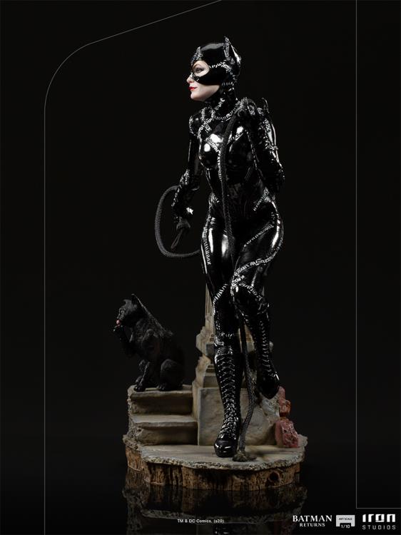 Batman Returns Catwoman 1/10 Deluxe Art Scale Limited Edition Statue Gallery Image 5