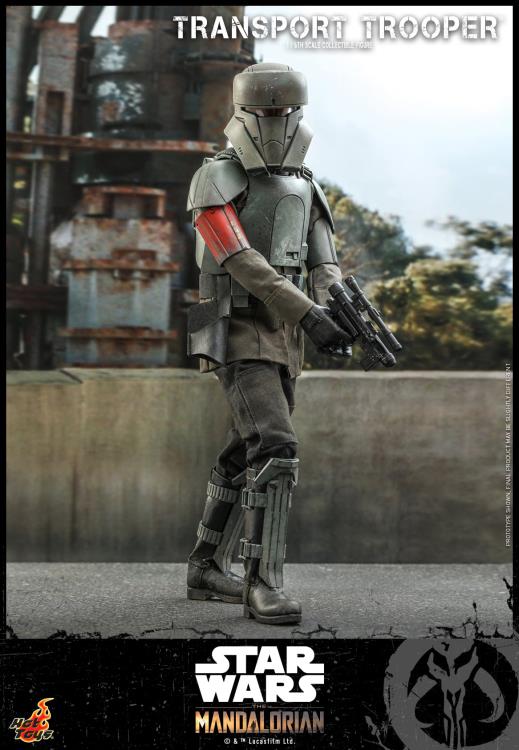 The Mandalorian TMS030 Transport Trooper 1/6 Scale Collectible Figure Gallery Image 4