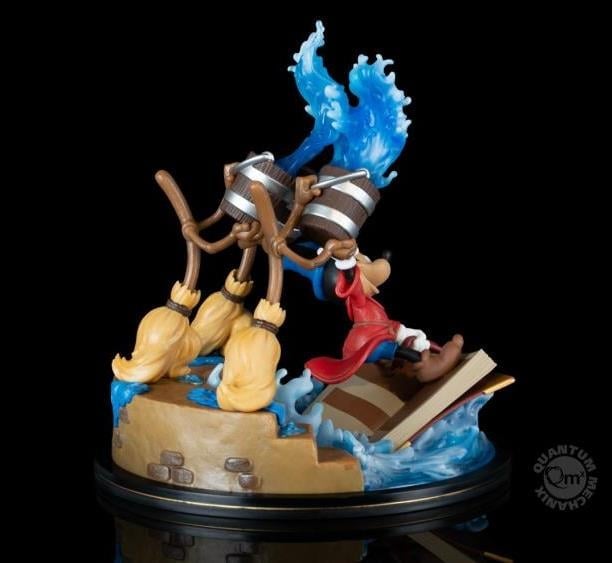 Fantasia Q-Fig Max Elite Sorcerer Mickey Diorama Gallery Image 9