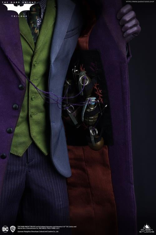 The Dark Knight The Joker 1/4 Scale Statue Gallery Image 13