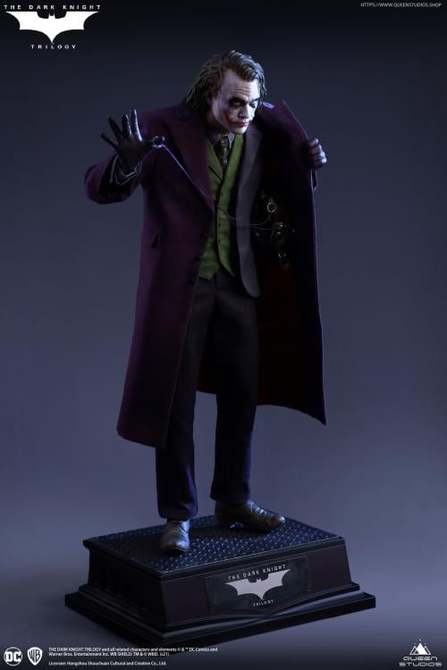 The Dark Knight The Joker 1/4 Scale Statue Gallery Image 5