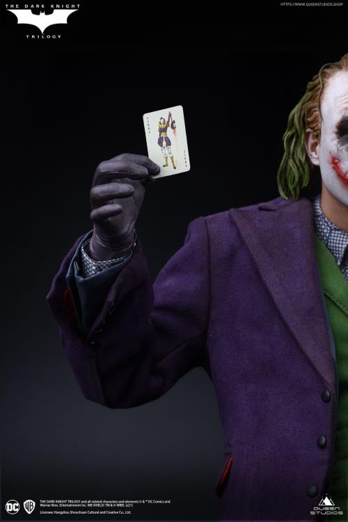 The Dark Knight The Joker 1/4 Scale Statue Gallery Image 15