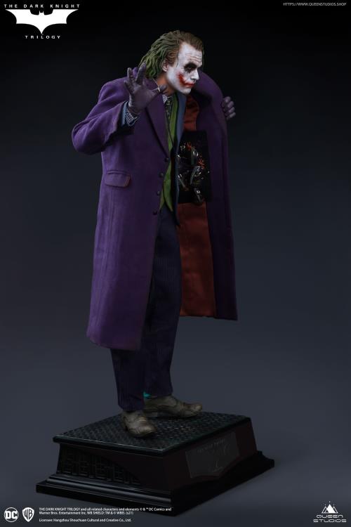 The Dark Knight The Joker 1/4 Scale Statue Gallery Image 8