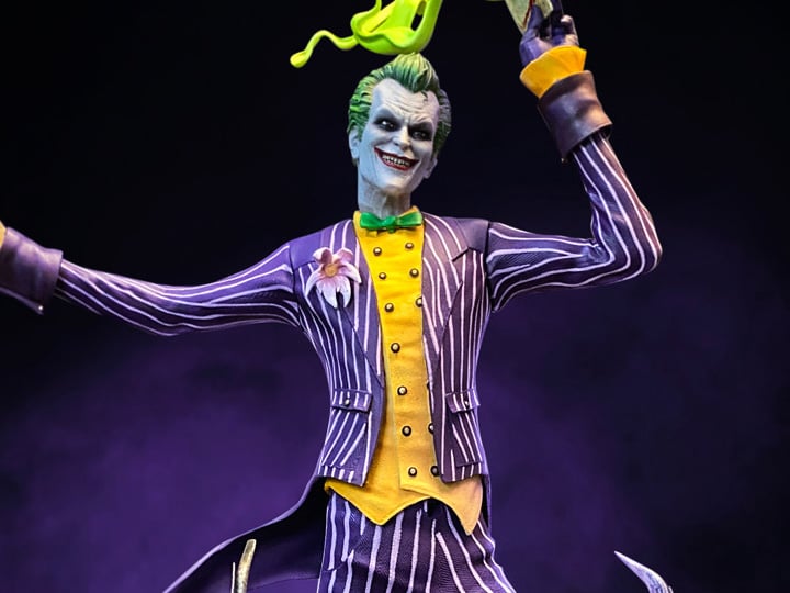 Batman: Arkham Asylum The Joker (Exclusive Ver.) 1/8 Scale Limited Edition Statue Gallery Image 1