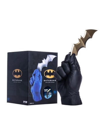 DC Comics Batman Hand with Batarang (Black Costume Ver.) Artist Edition Japan Exclusive Statue Gallery Image 2
