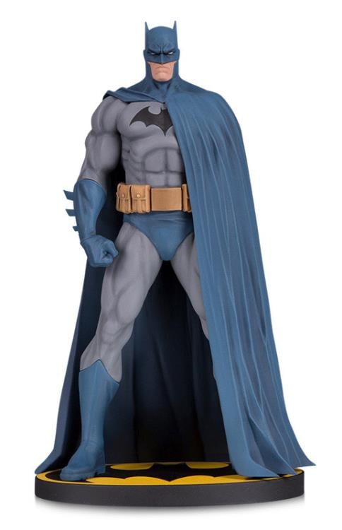 Batman Black and White Batman Limited Edition Japan Exclusive Statue (Jim Lee Full Color Ver.) Gallery Image 3