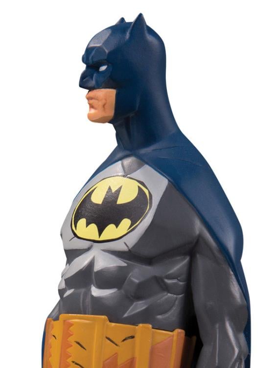 Batman Black And White Batman Japan Exclusive Statue (Mike Mignola Full Color Ver.) Gallery Image 5