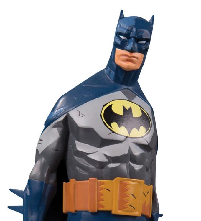 Batman Black And White Batman Japan Exclusive Statue (Mike Mignola Full Color Ver.) Gallery Image 4