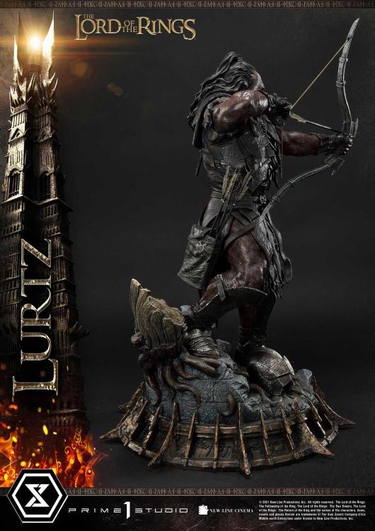 The Lord of the Rings Premium Masterline Lurtz 1/4 Scale Limited Edition Statue Gallery Image 7