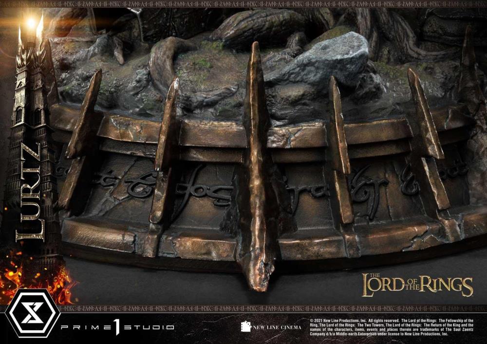 The Lord of the Rings Premium Masterline Lurtz 1/4 Scale Limited Edition Statue Gallery Image 39