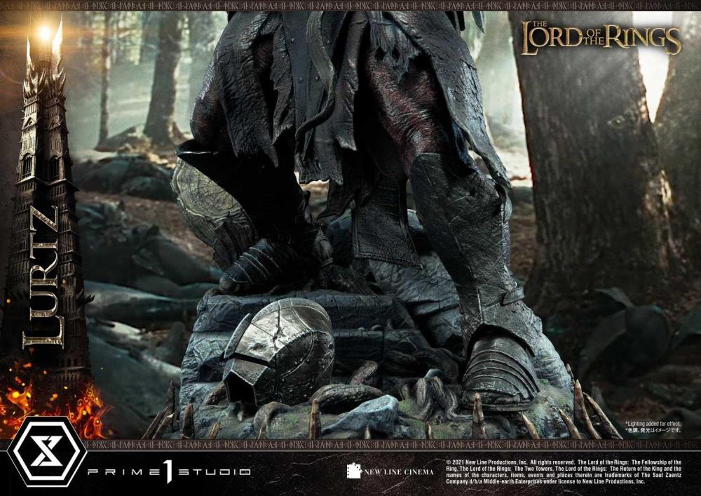 The Lord of the Rings Premium Masterline Lurtz 1/4 Scale Limited Edition Statue Gallery Image 29