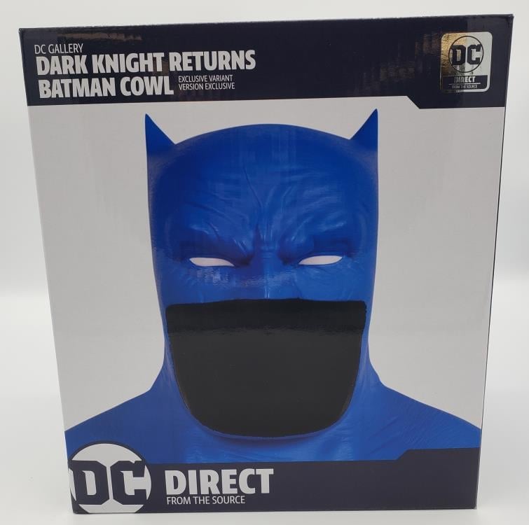 The Dark Knight Returns DC Gallery Batman Cowl (Electric Blue Ver.) 1/2 Scale Limited Edition Japan Exclusive Replica Gallery Image 8