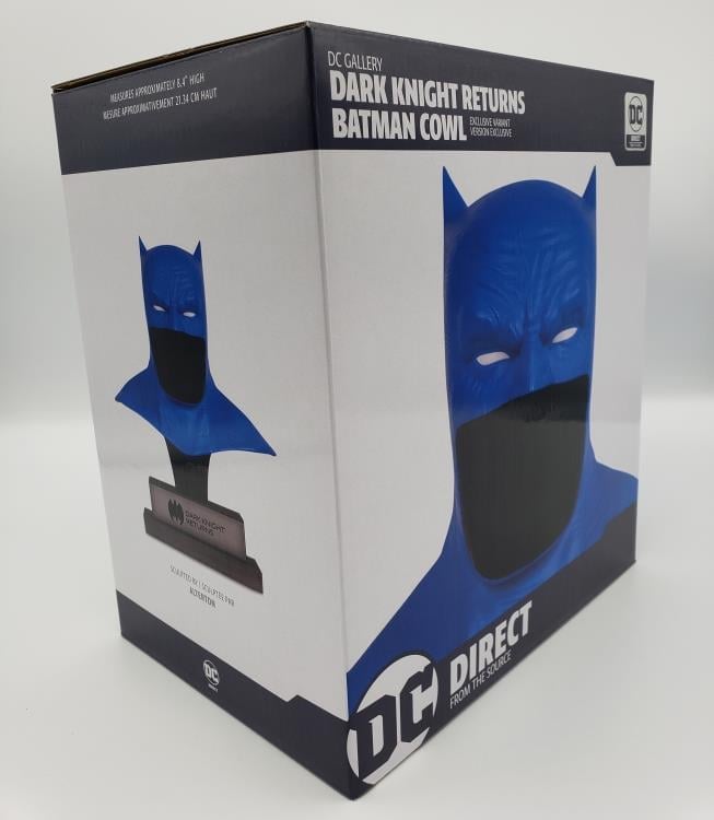 The Dark Knight Returns DC Gallery Batman Cowl (Electric Blue Ver.) 1/2 Scale Limited Edition Japan Exclusive Replica Gallery Image 10