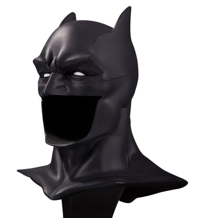 DC Rebirth DC Gallery Batman Cowl (Black Ver.) 1/2 Scale Limited Edition Japan Exclusive Replica Gallery Image 4
