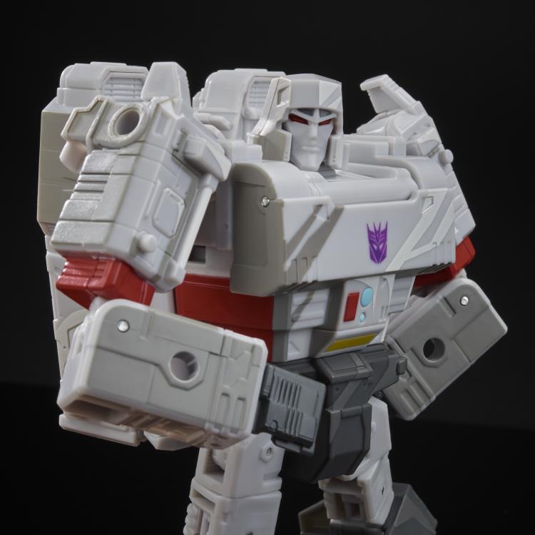 Transformers War for Cybertron: Siege 35th Anniversary Voyager Megatron Gallery Image 9