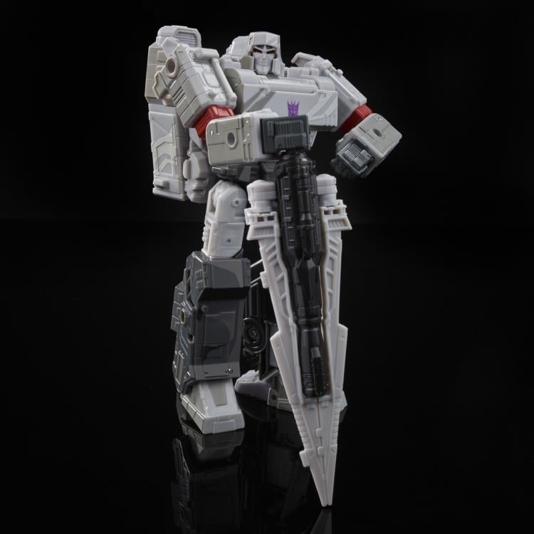 Transformers War for Cybertron: Siege 35th Anniversary Voyager Megatron Gallery Image 5