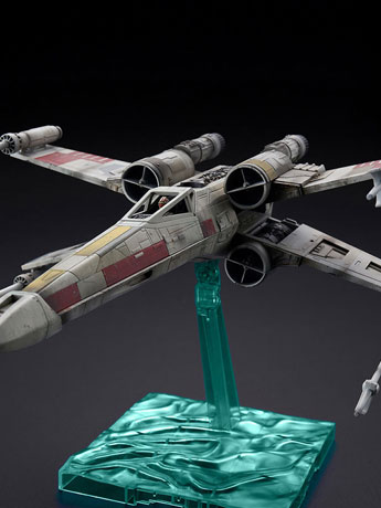 Star Wars: The Rise of Skywalker X-Wing Starfighter Red 5 1/72 Scale Model Kit Gallery Image 2